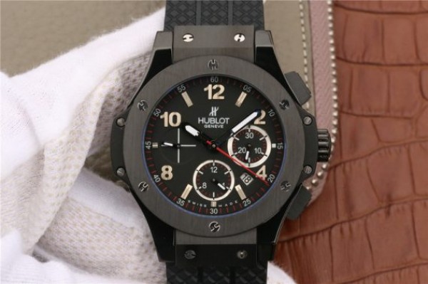 Hublot Big Bang 44mm Full Ceramic Black Dial Black Rubber Strap HUB4100