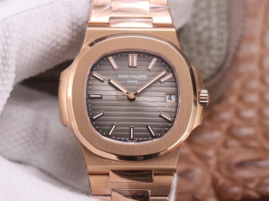 Patek Philippe Nautilus 18K Rose Gold 5711/1R  -1:1 Superclone