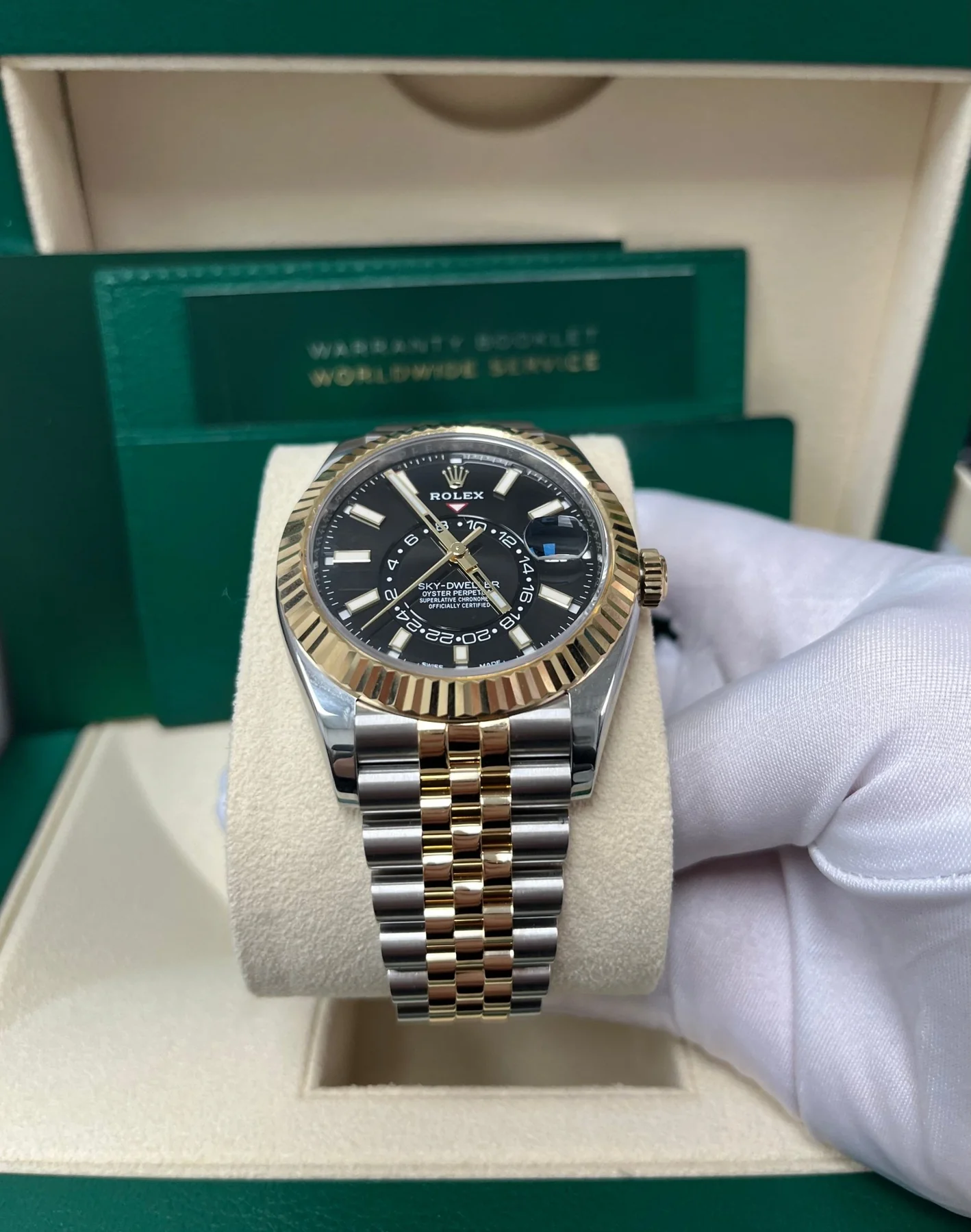 Superclone Rolex Sky-Dweller 42 mm Bright black Dial 336933 - gallery