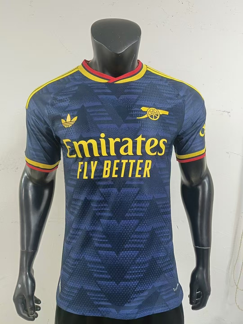 Arsenal Away Jersey 12 - view 3