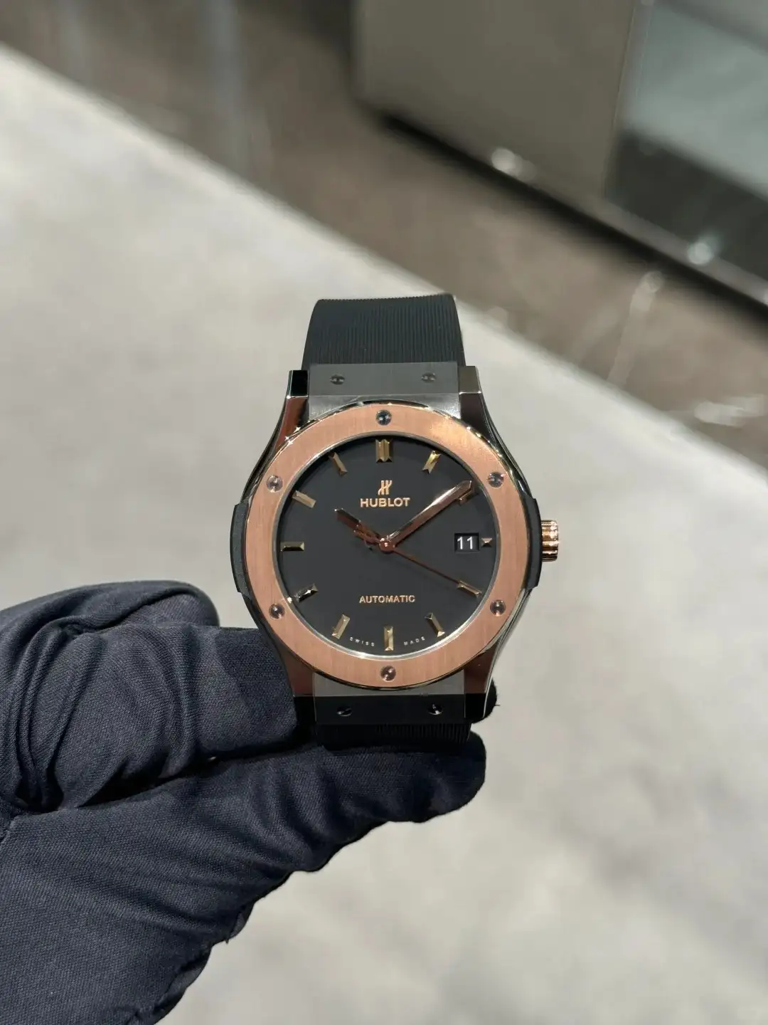 Hublot Classic Fusion Men Automatic Black Rubber Watch 511.NO.1181.RX - gallery