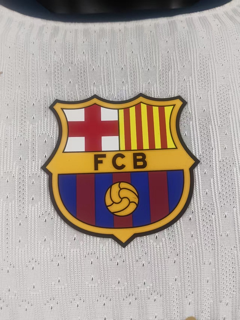 White Barcelona League Ad - view 5