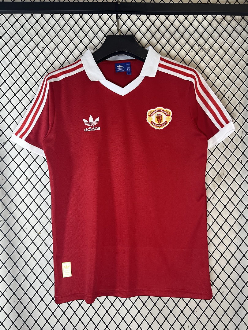 Red Manchester United Casual Wear - view 4