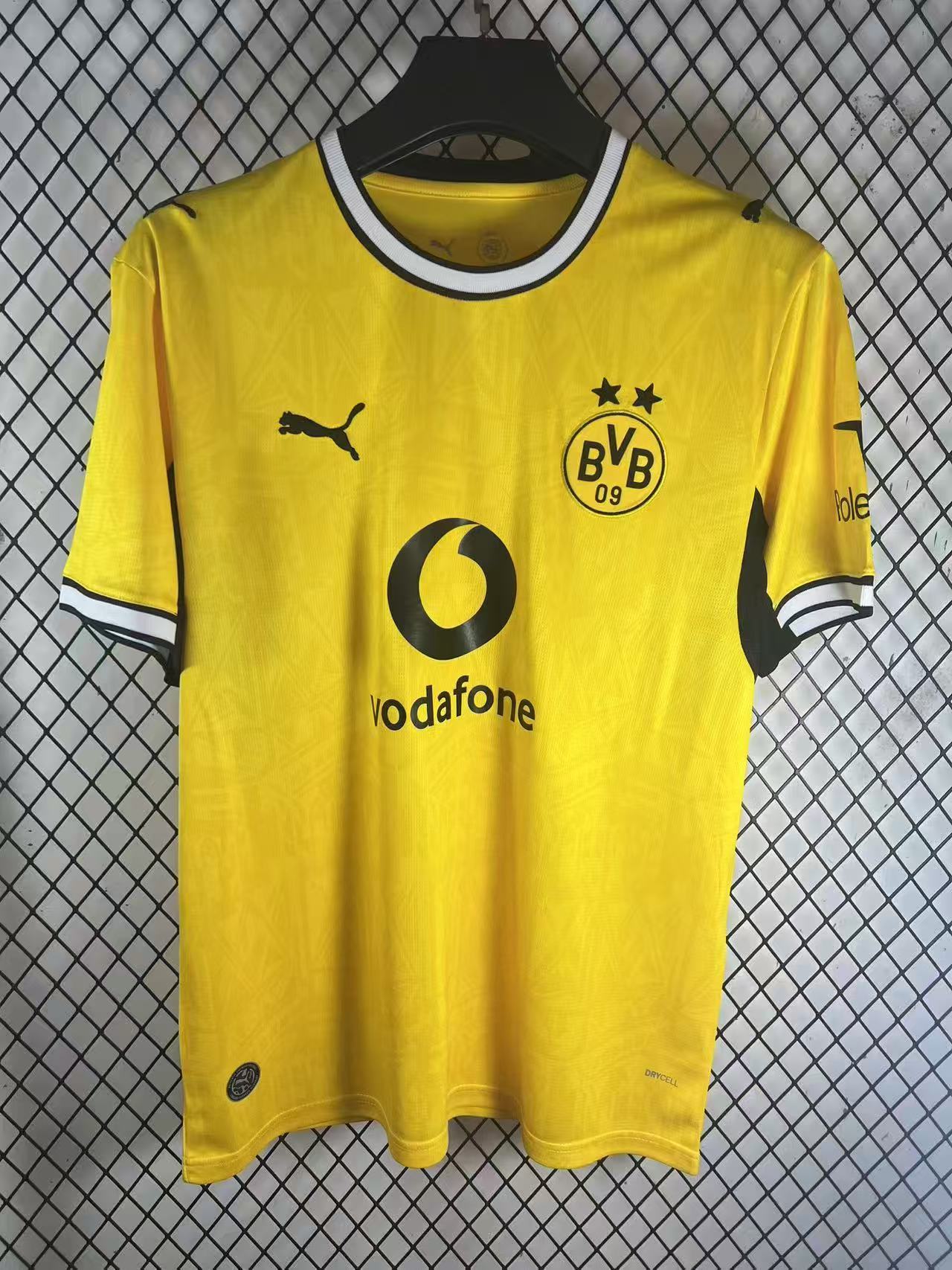 Yellow Borussia Dortmund Home Jersey - view 3