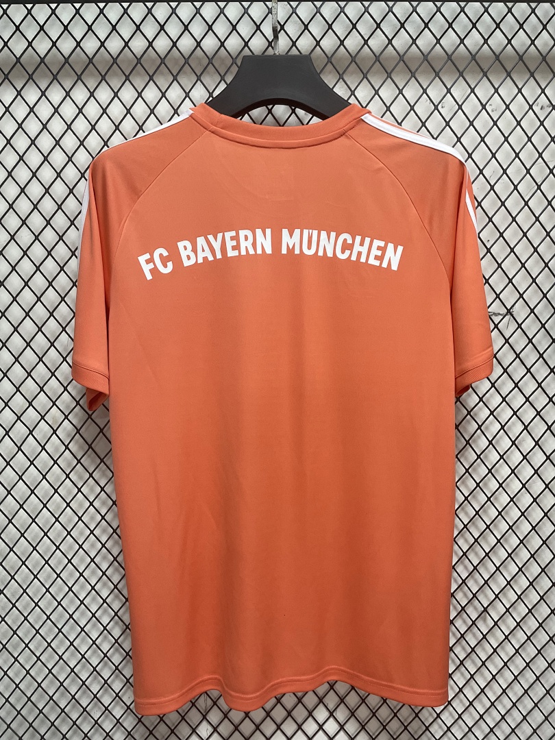 Bayern Munich TOrange S-4 XL - view 5