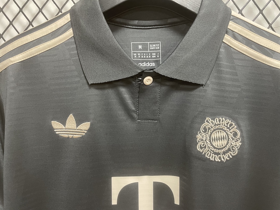 BBayern Munich Oktoberfest Black S-4 XL - view 5