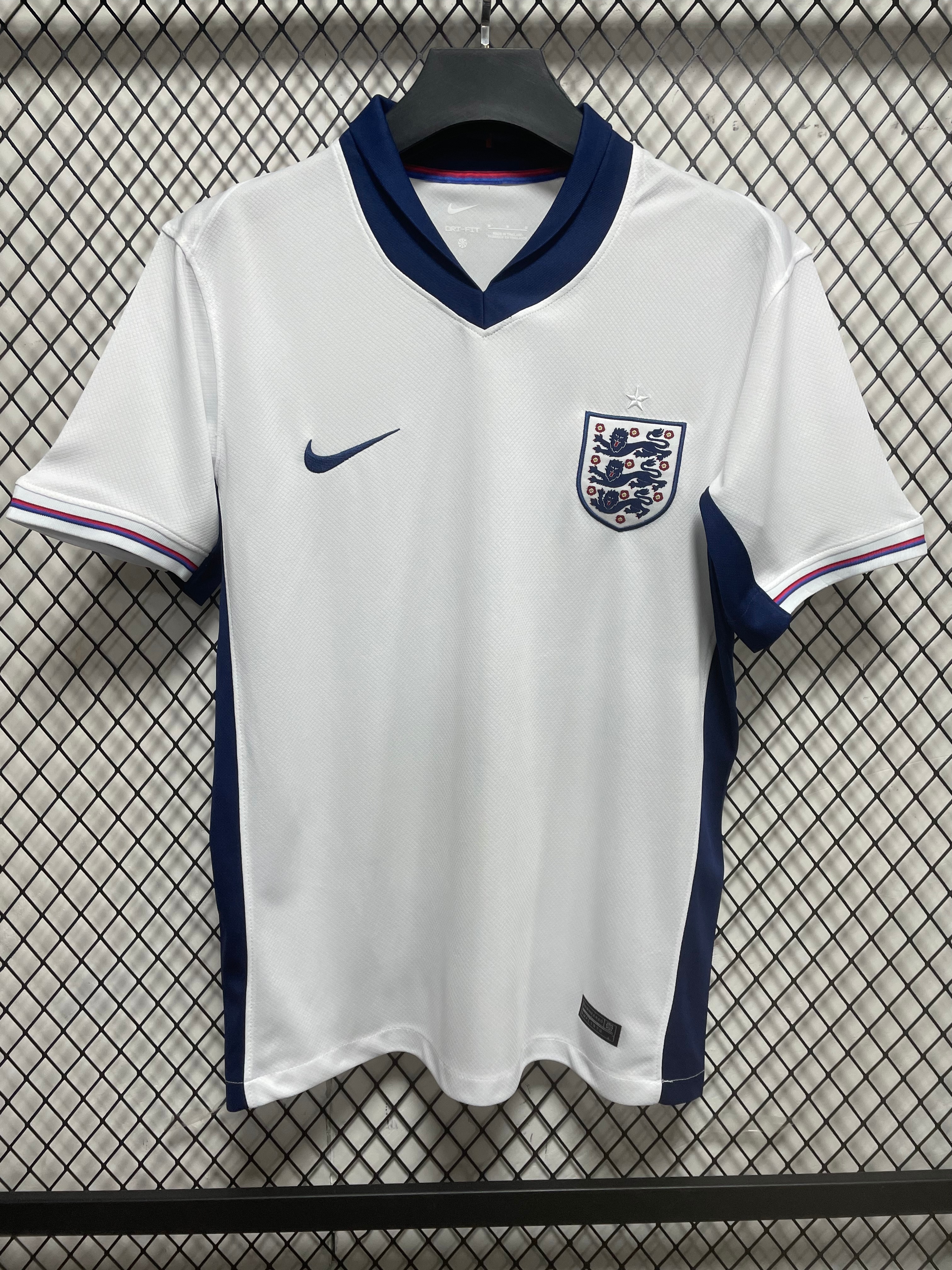 England S-4 XL - view 3